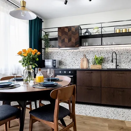 - 200 M Do Plazy Z Balkonem I Widokiem سوبوت